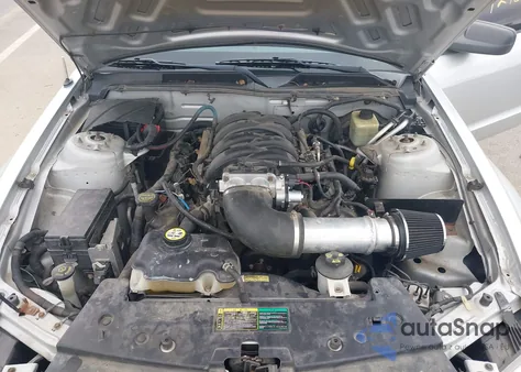 2005 Ford Mustang Gt Deluxe/Gt Premium из США, поврежденный, VIN 1ZVFT82H955205830